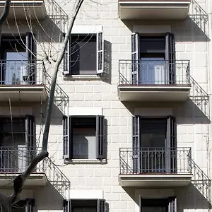 https://eric-vokel-sagrada-familia-suites.topbarcelonahotels.com